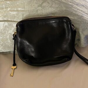 Fossil Durable Classic Black Leather Crossbody Bag with its key!